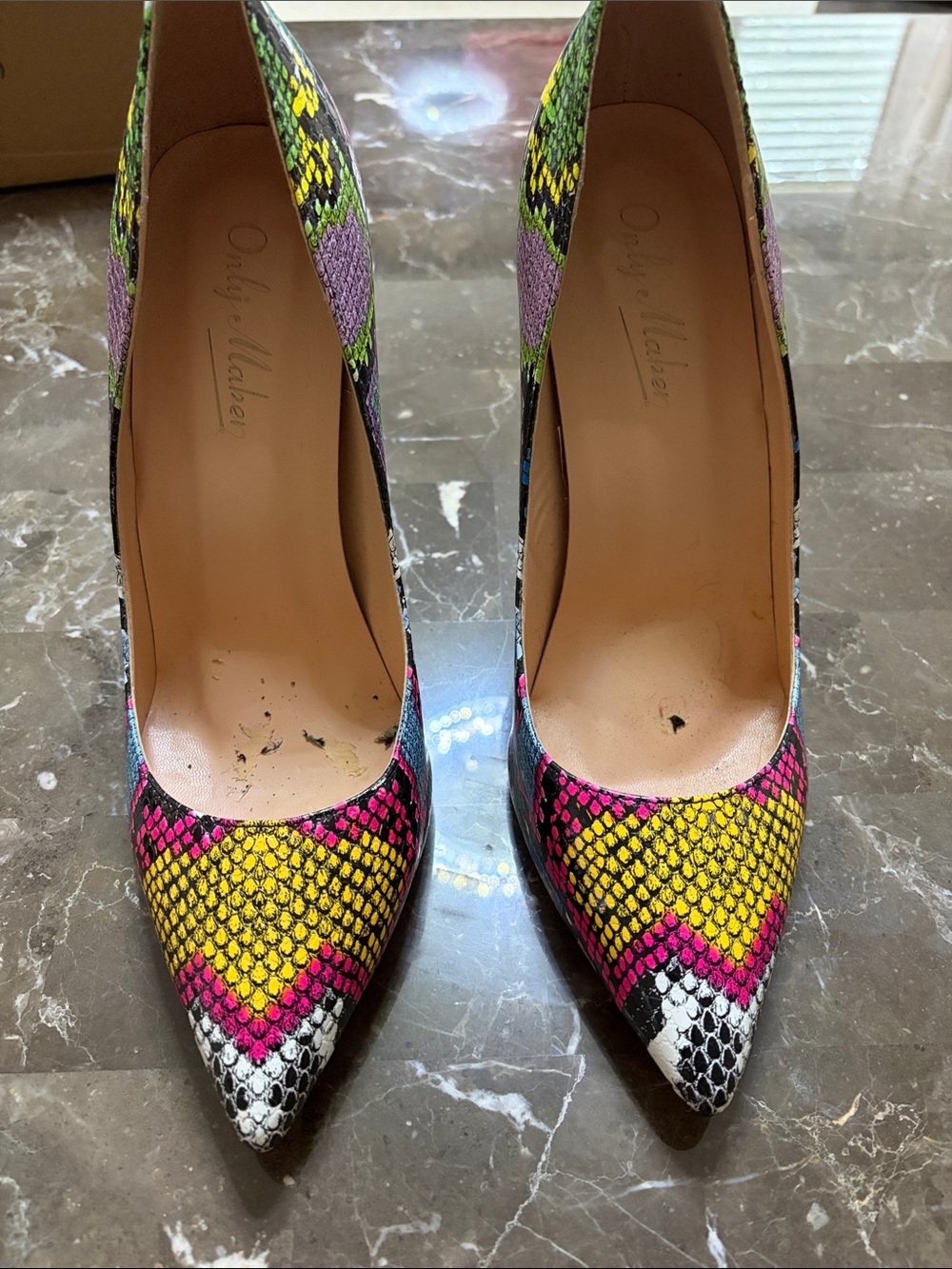 Colorful Snake-Print Pointed Pump - Multicolor
